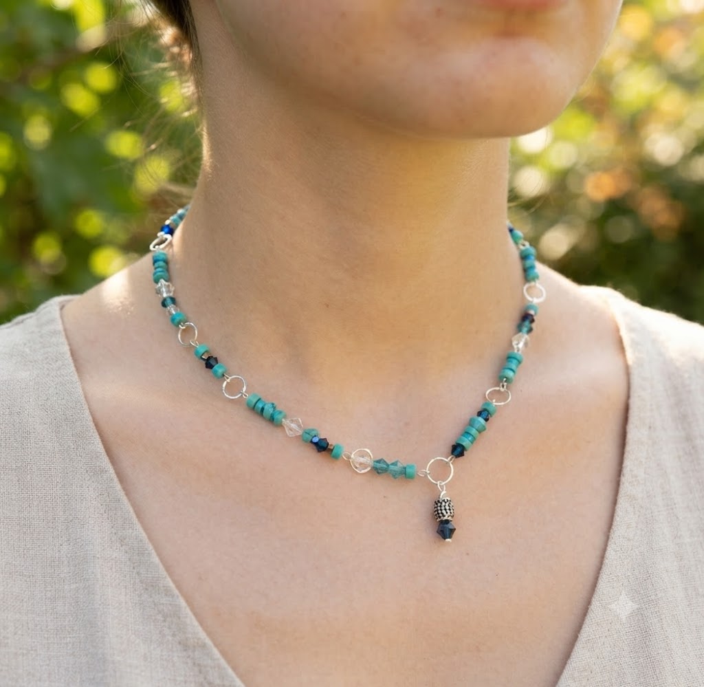 Collier "penses à moi" perles turquoise et cristaux
