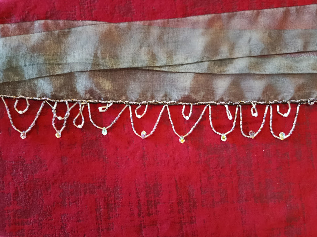 Collier Ras-de-Cou à Nouer en Organza et Pluie de Cristaux Gouttes – Couture Fait Main