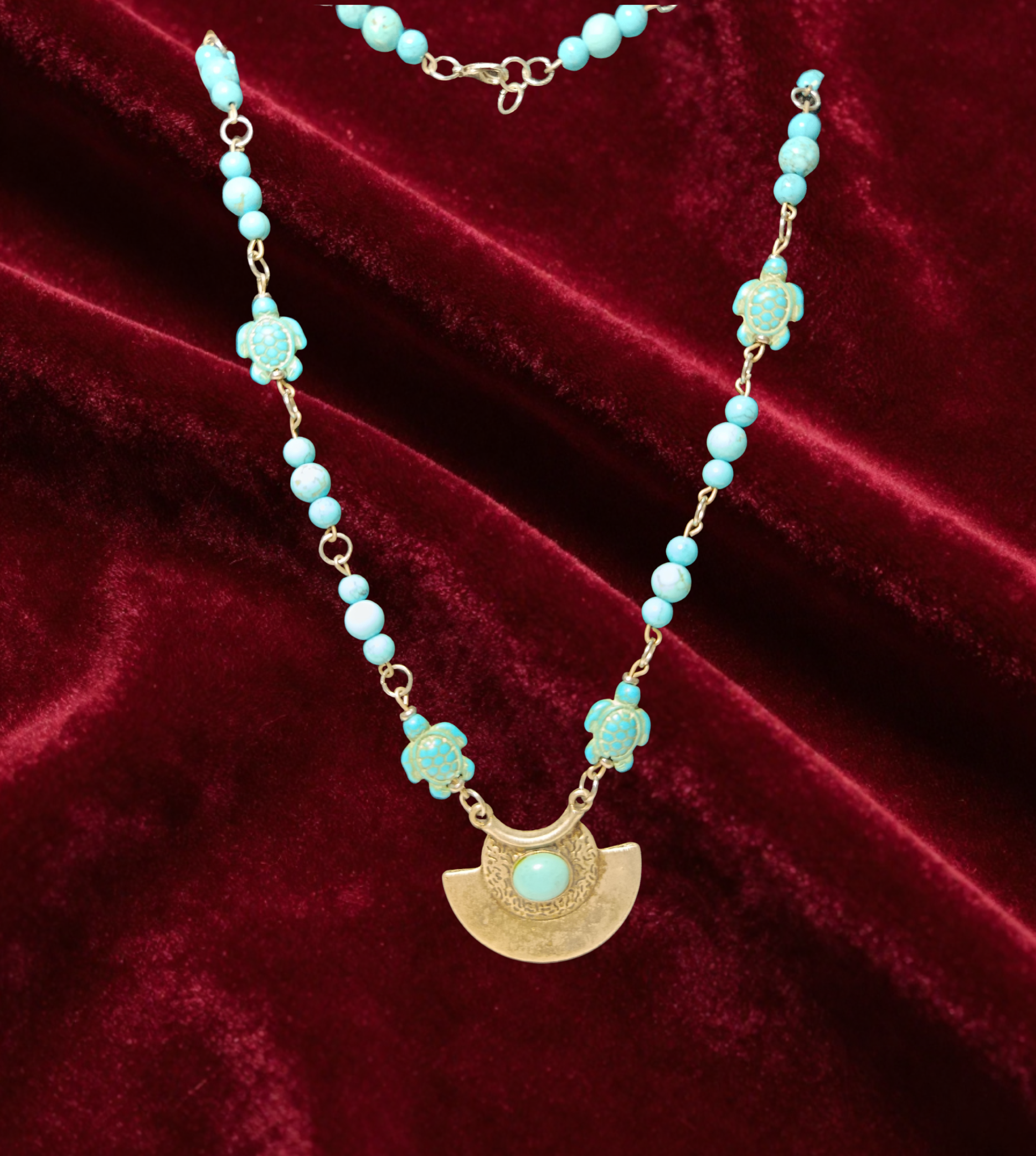 Collier « Les Tortues Bleues »