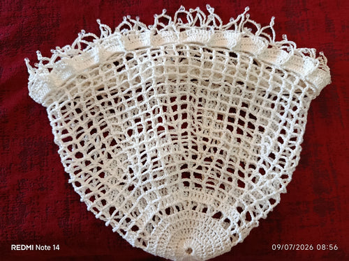 Bonnet / Chapeau ajouré au crochet - Signe Astrologique "Cancer"