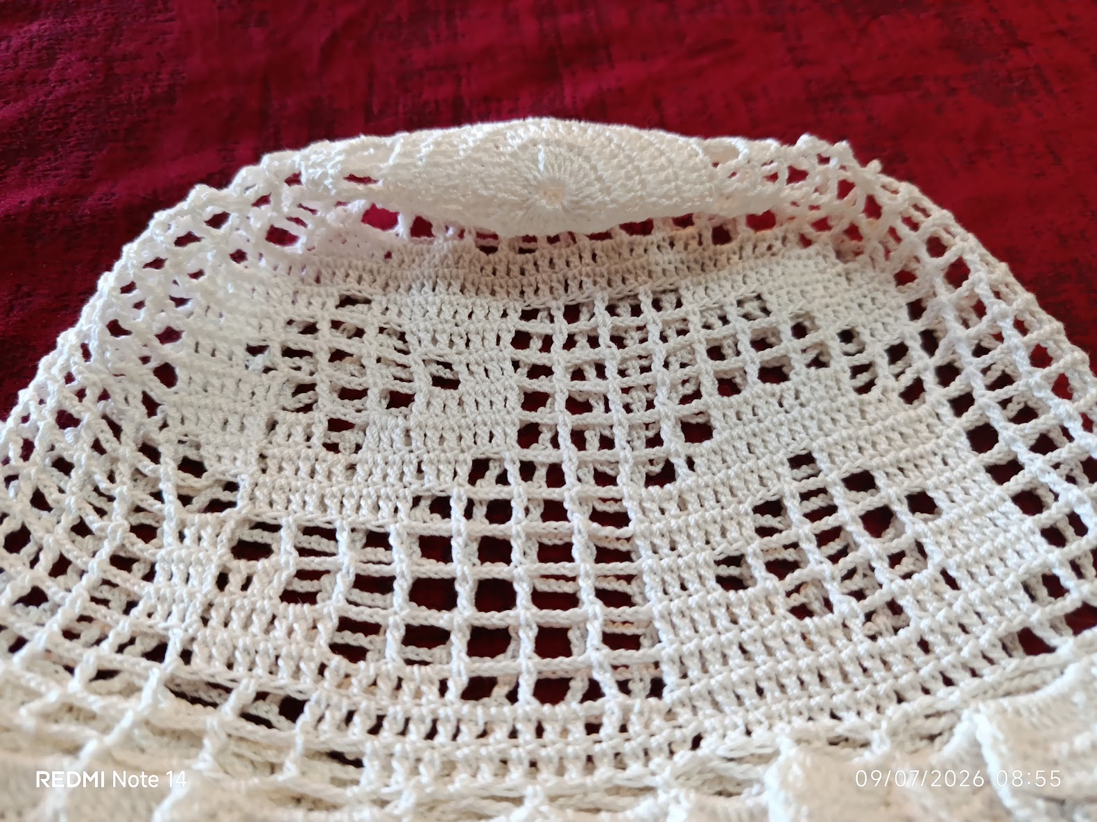 Bonnet / Chapeau ajouré au crochet - Signe Astrologique "Cancer"