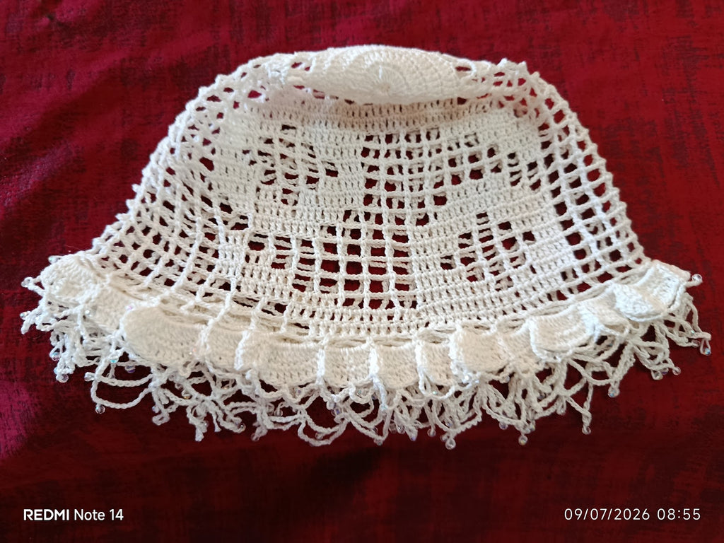 Bonnet / Chapeau ajouré au crochet - Signe Astrologique "Cancer"