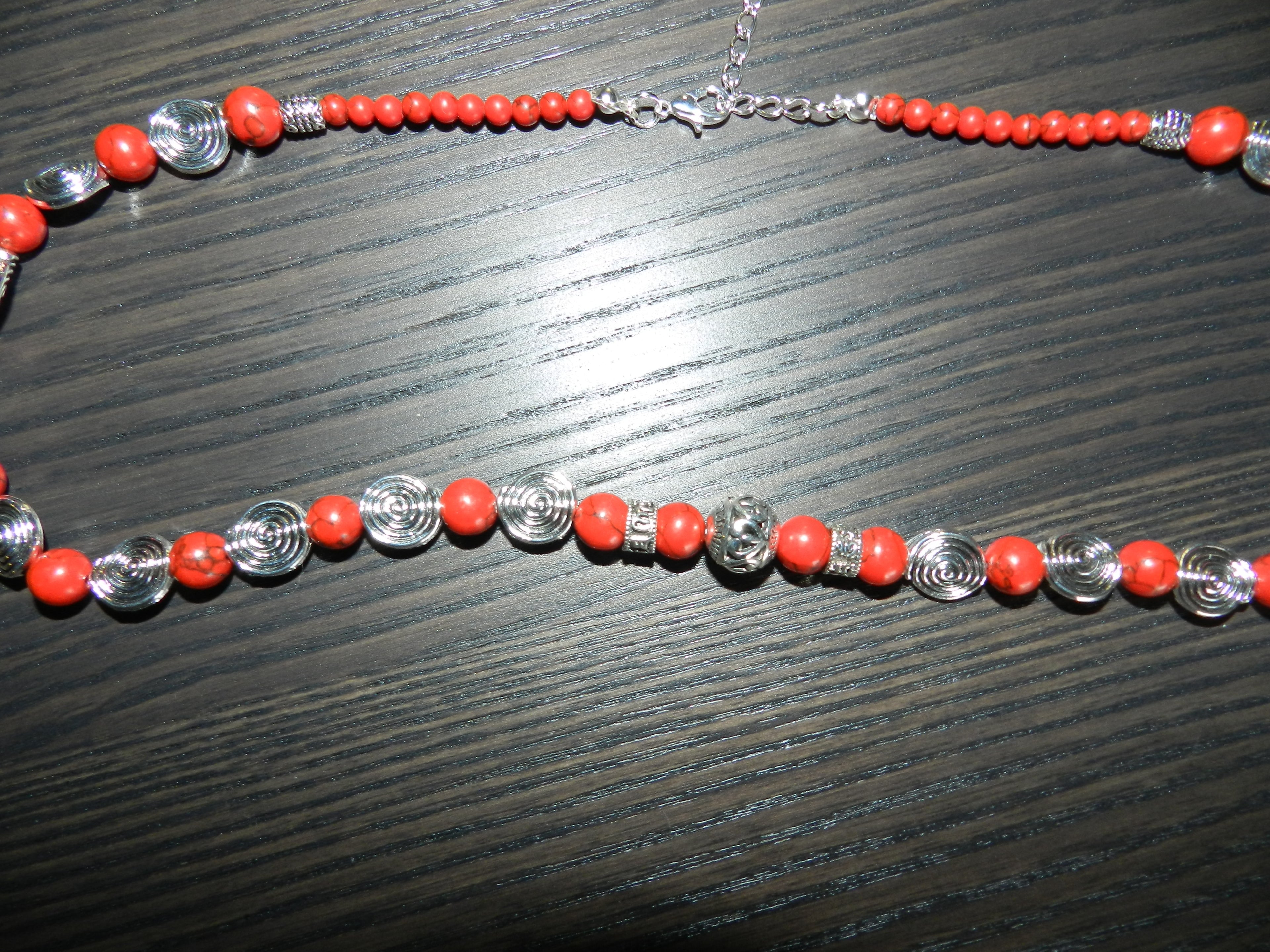 Parure howlite teintée rouge – Collier & Boucles d'oreilles