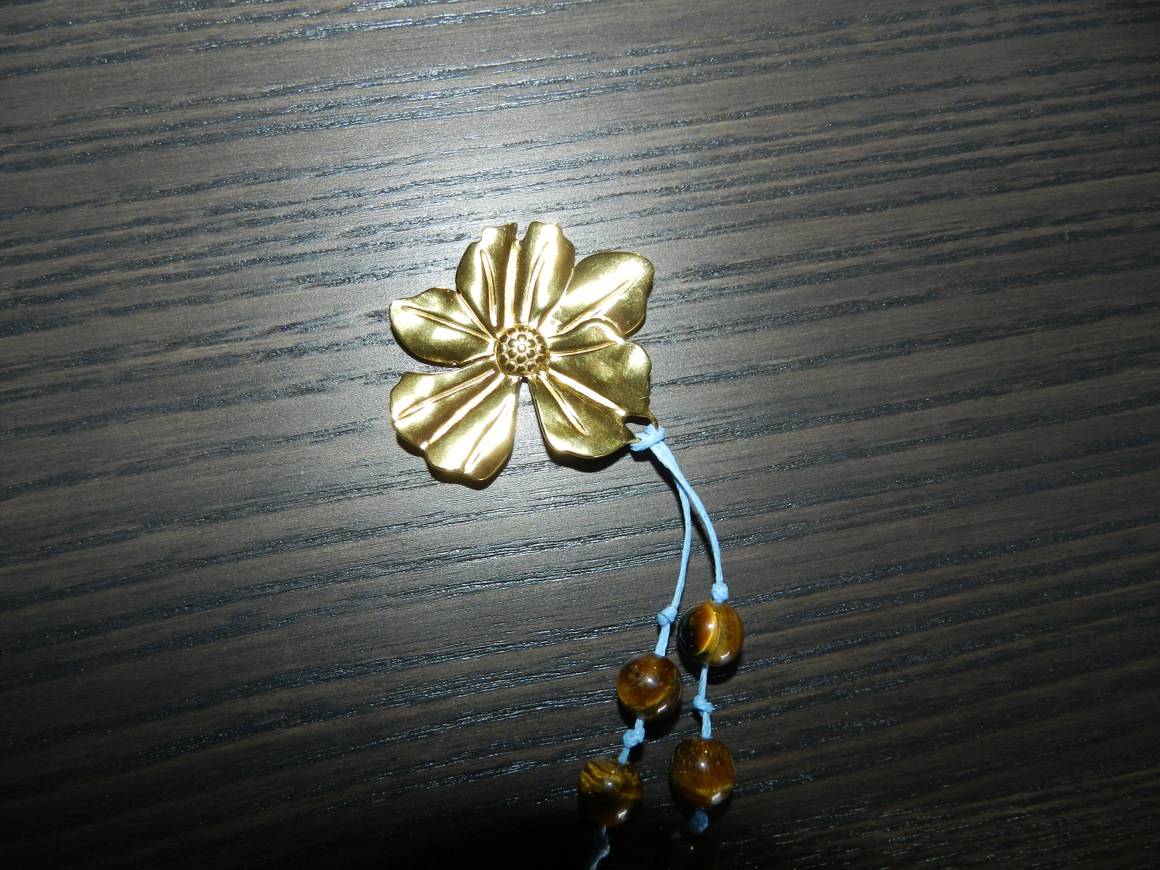 Collier Pendentif "La Fleur du Désert"