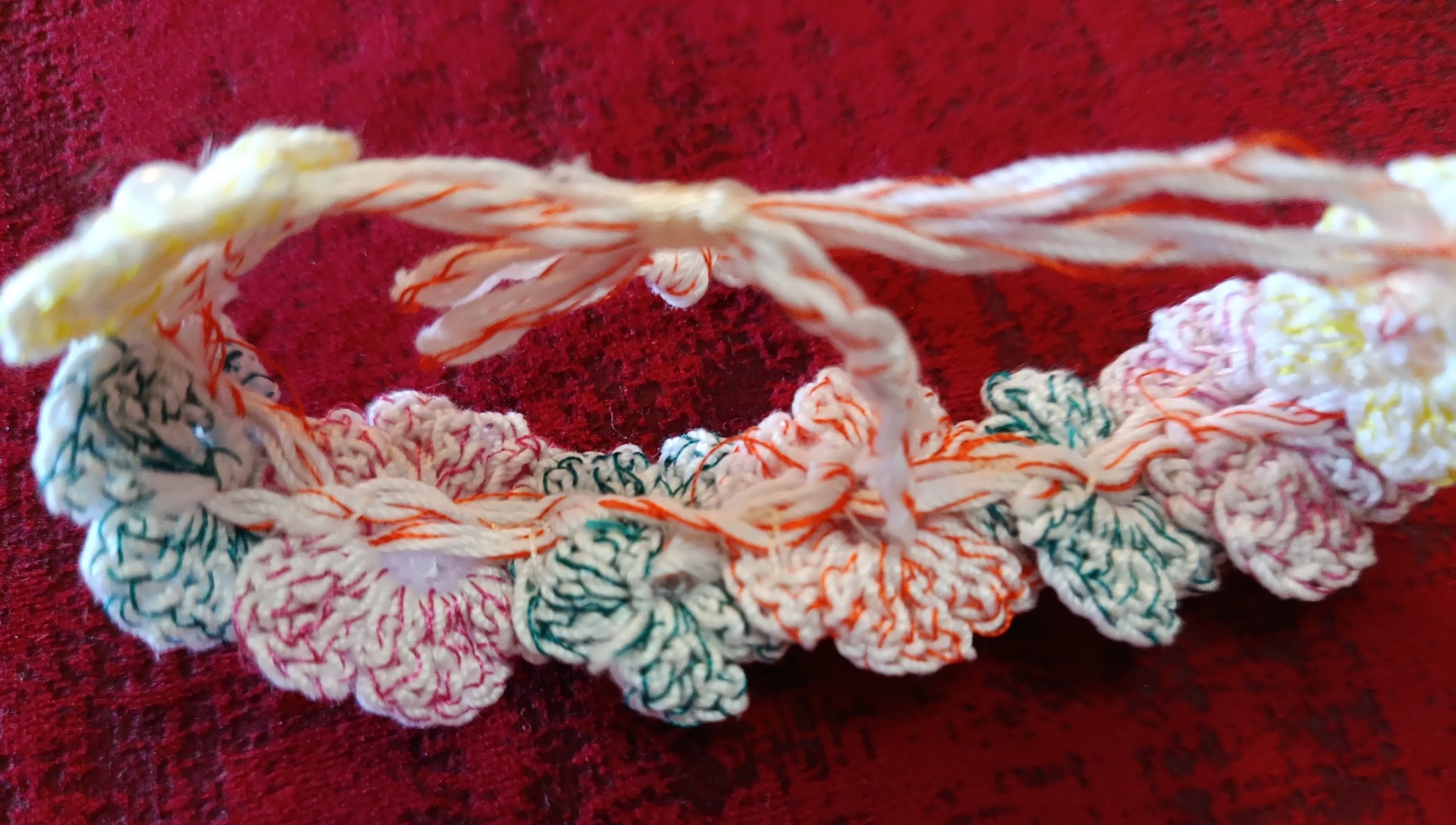 Bracelet Fleuri "Jardin de Perles" – Dentelle de Coton Crochetée Main & Perles Nacrées
