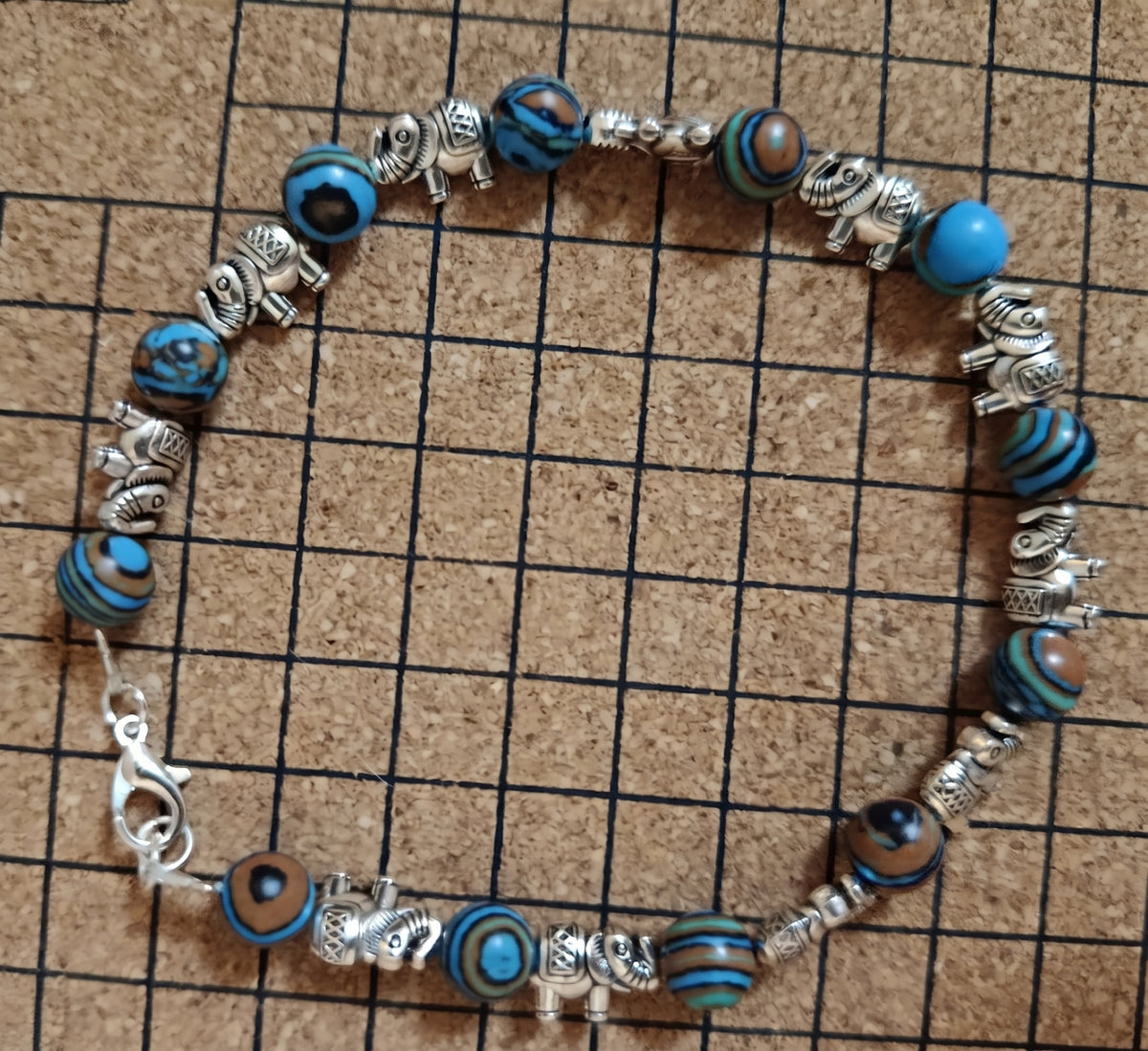 Bracelet artisanal Jaspe Zébré & Turquoise – Design Éléphant Mixte
