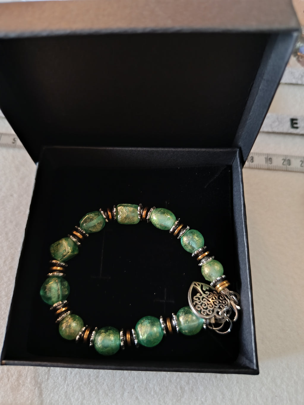Bracelet "Arbre de Vie" aux Reflets Émeraude