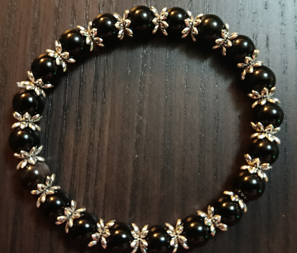 Bracelet Élégance en Onyx et Motifs Feuillage Argentés