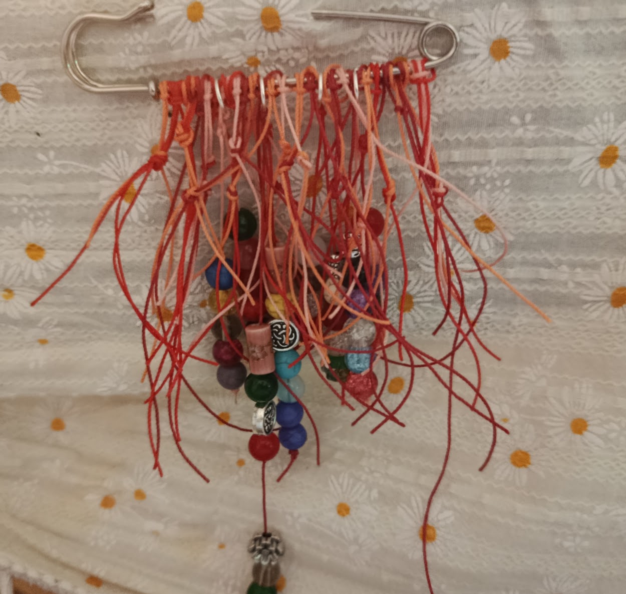 Broche Talisman "Sagesse et Protection" - Création Artisanale