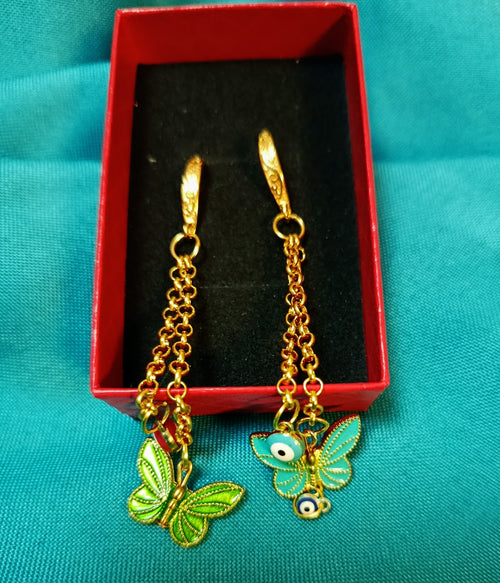 Boucles d'oreilles dépareillées "Papillons Protecteurs" en plaqué or