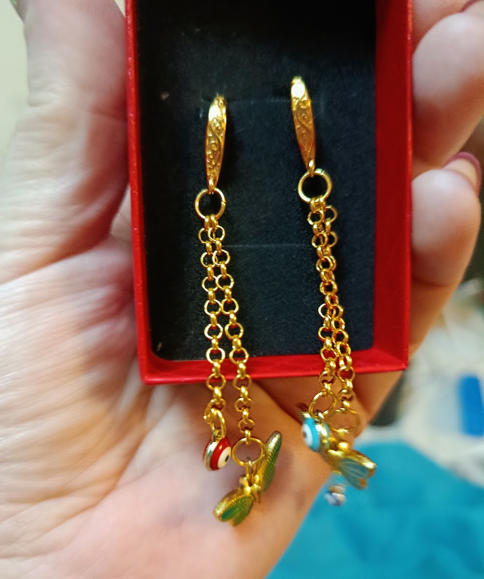 Boucles d'oreilles dépareillées "Papillons Protecteurs" en plaqué or