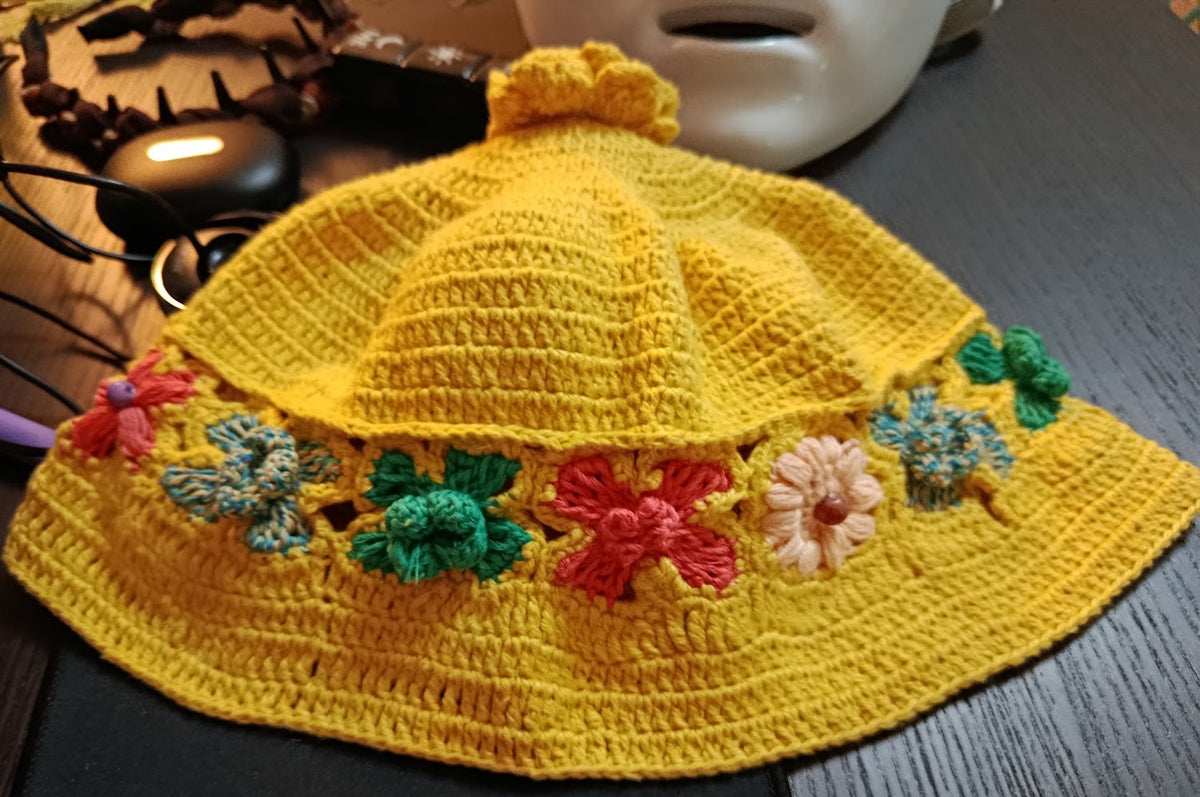 Chapeau Cloche Lady
