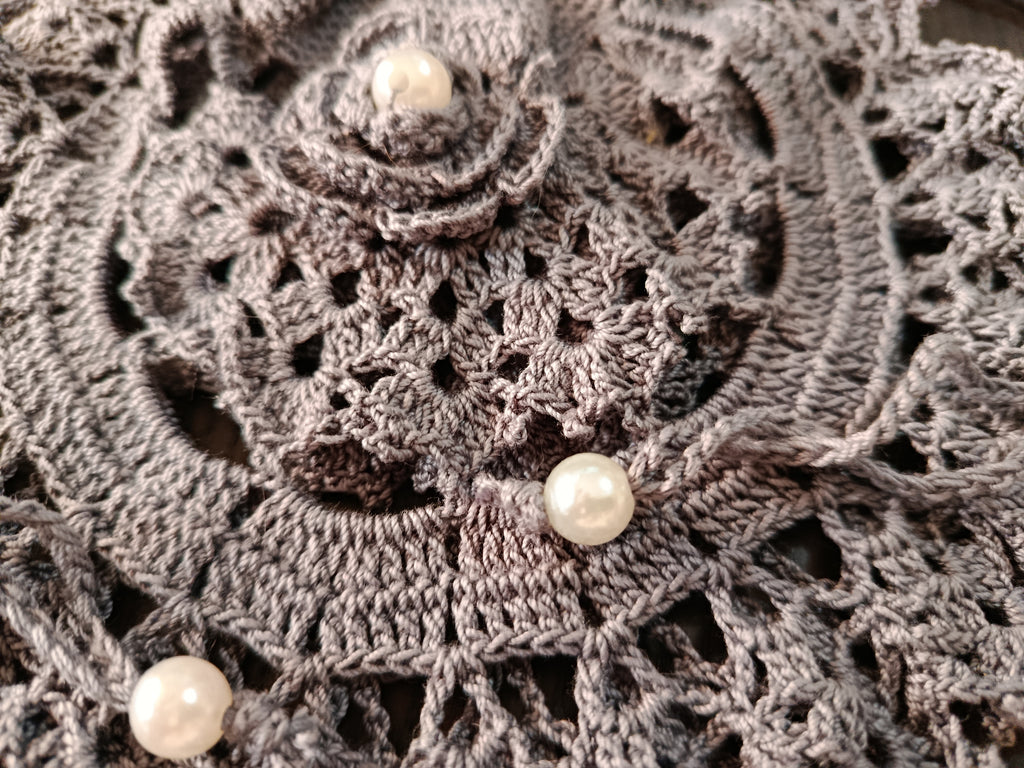 Détail du haut et de la fermeture du sac Fleur de Perle