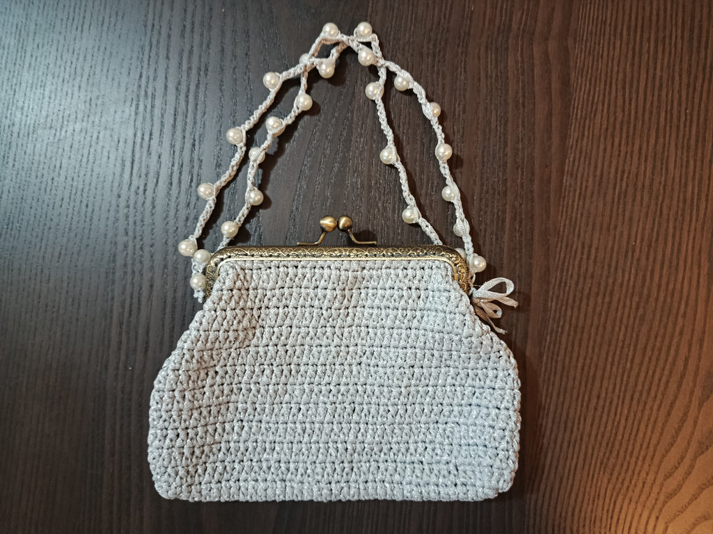 Sac de soirée en crochet « Meilyn » – Pièce unique