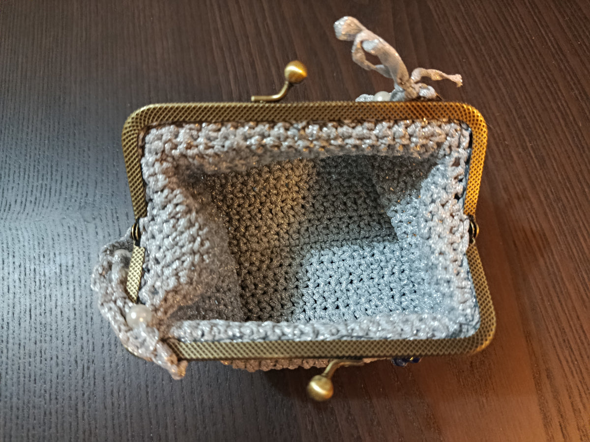 Pochette de soirée en crochet « Mitsuè » – Pièce unique