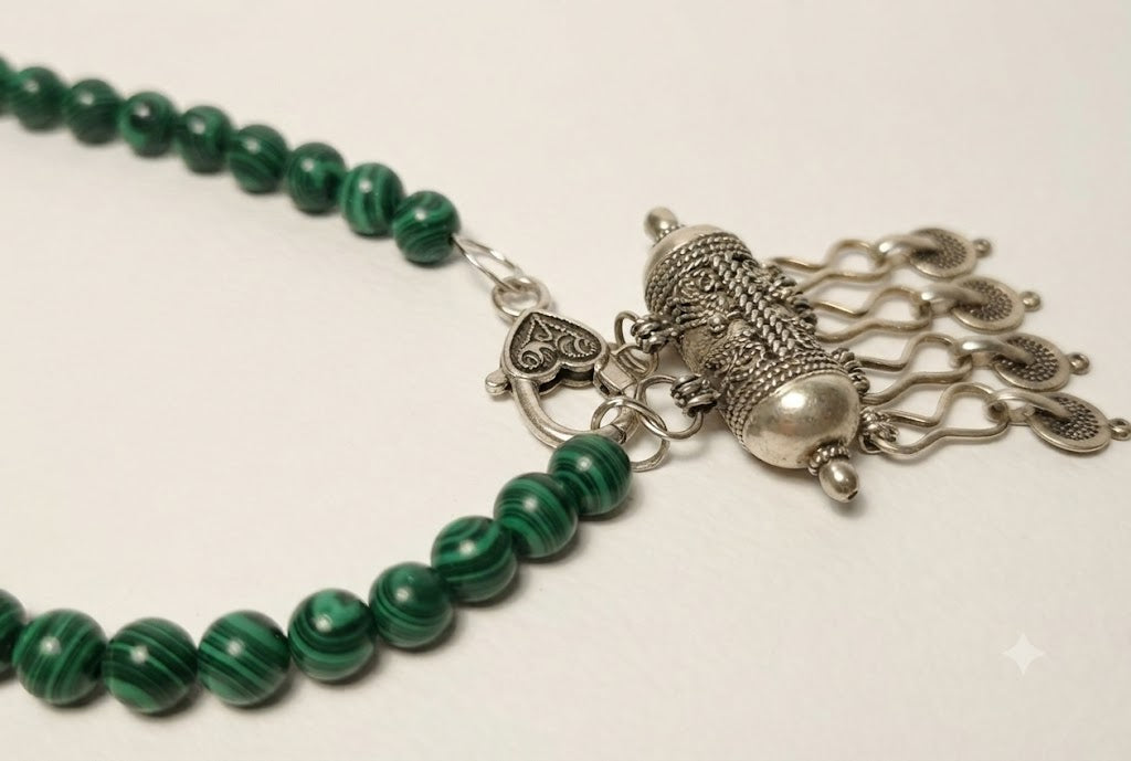 Collier Artisanal en Malachite - Création Unique Atelier Éclat Nomade