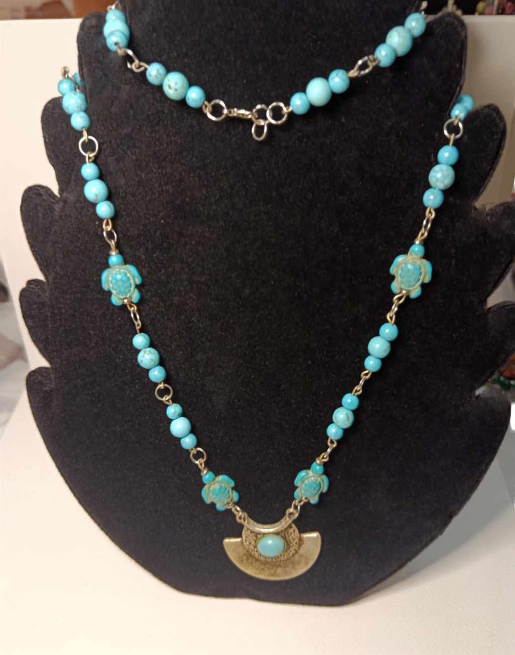 Collier « Les Tortues Bleues »